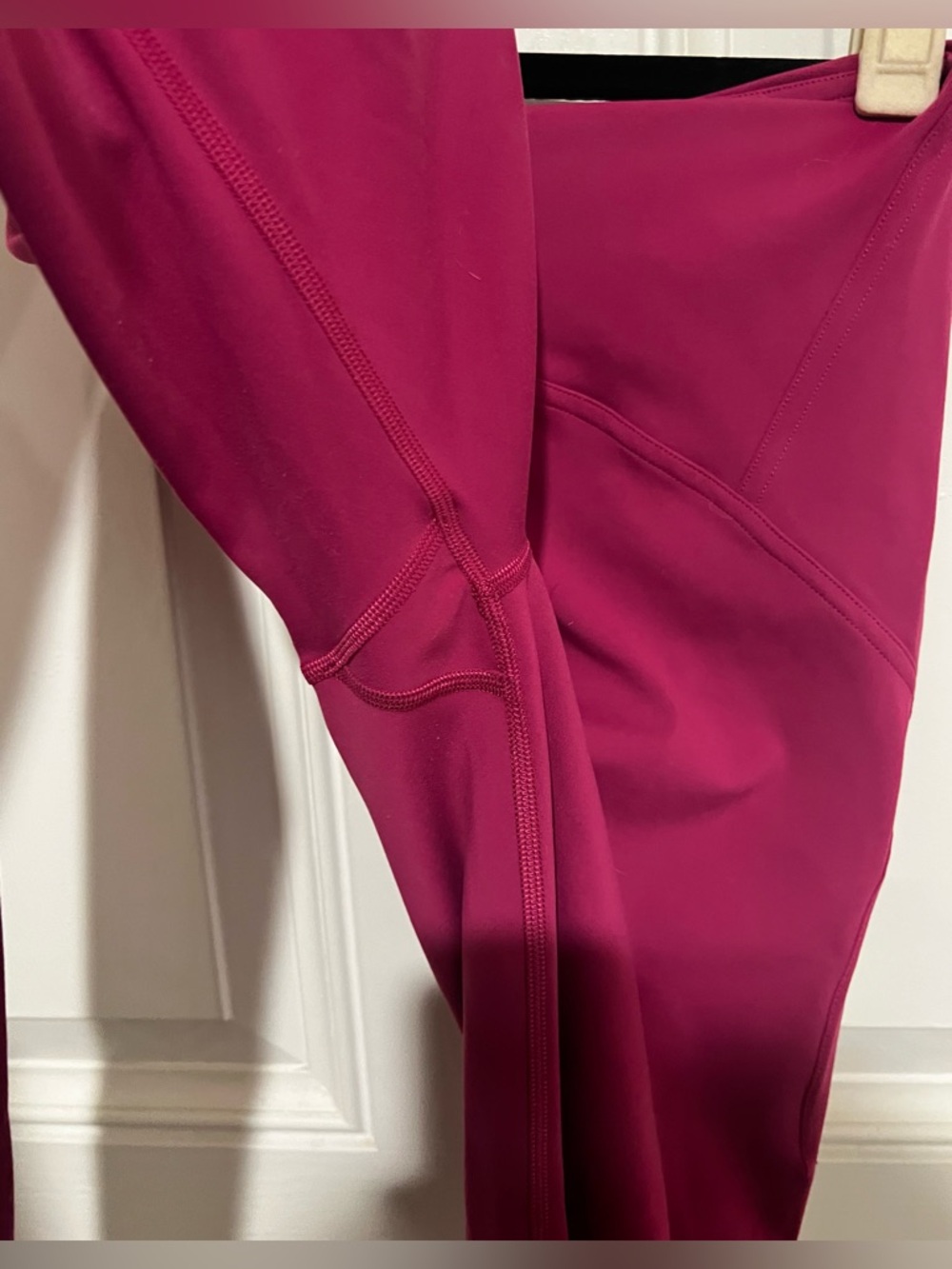 Lululemon Size 6 Instill HR Tight 25” Magenta Purple Pink Smooth Cover Yoga Pant - Picture 8 of 12